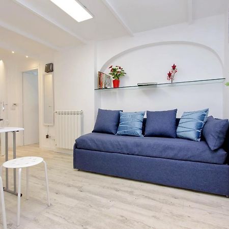 Ych-Confortevole Suite Al Colosseo Рим Екстер'єр фото