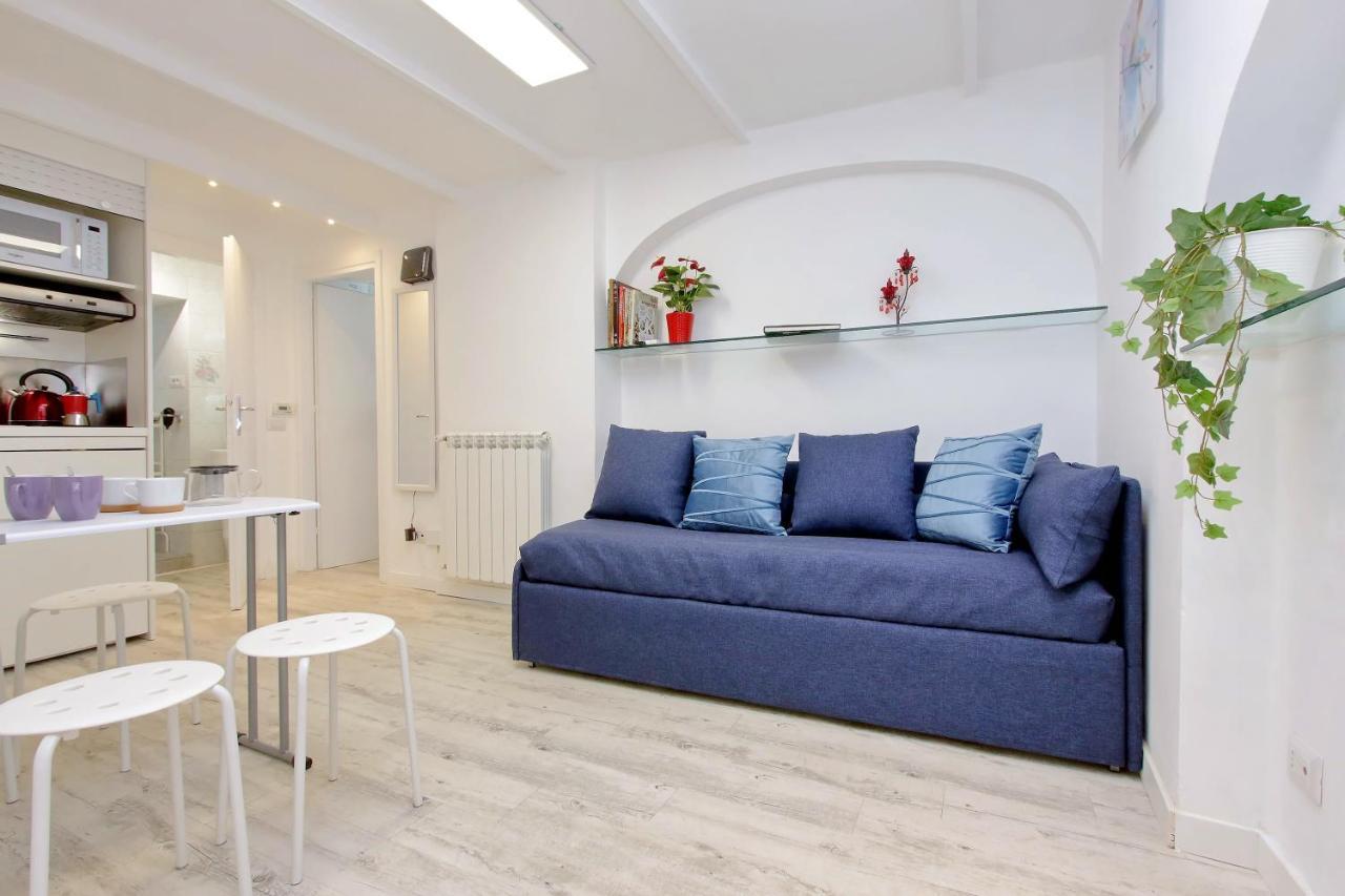 Ych-Confortevole Suite Al Colosseo Рим Екстер'єр фото